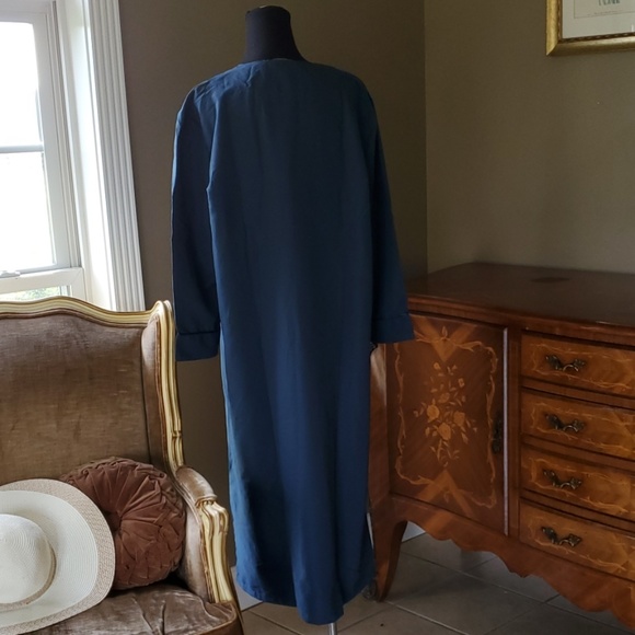 Concierge Collection Night Gown - Picture 4 of 7